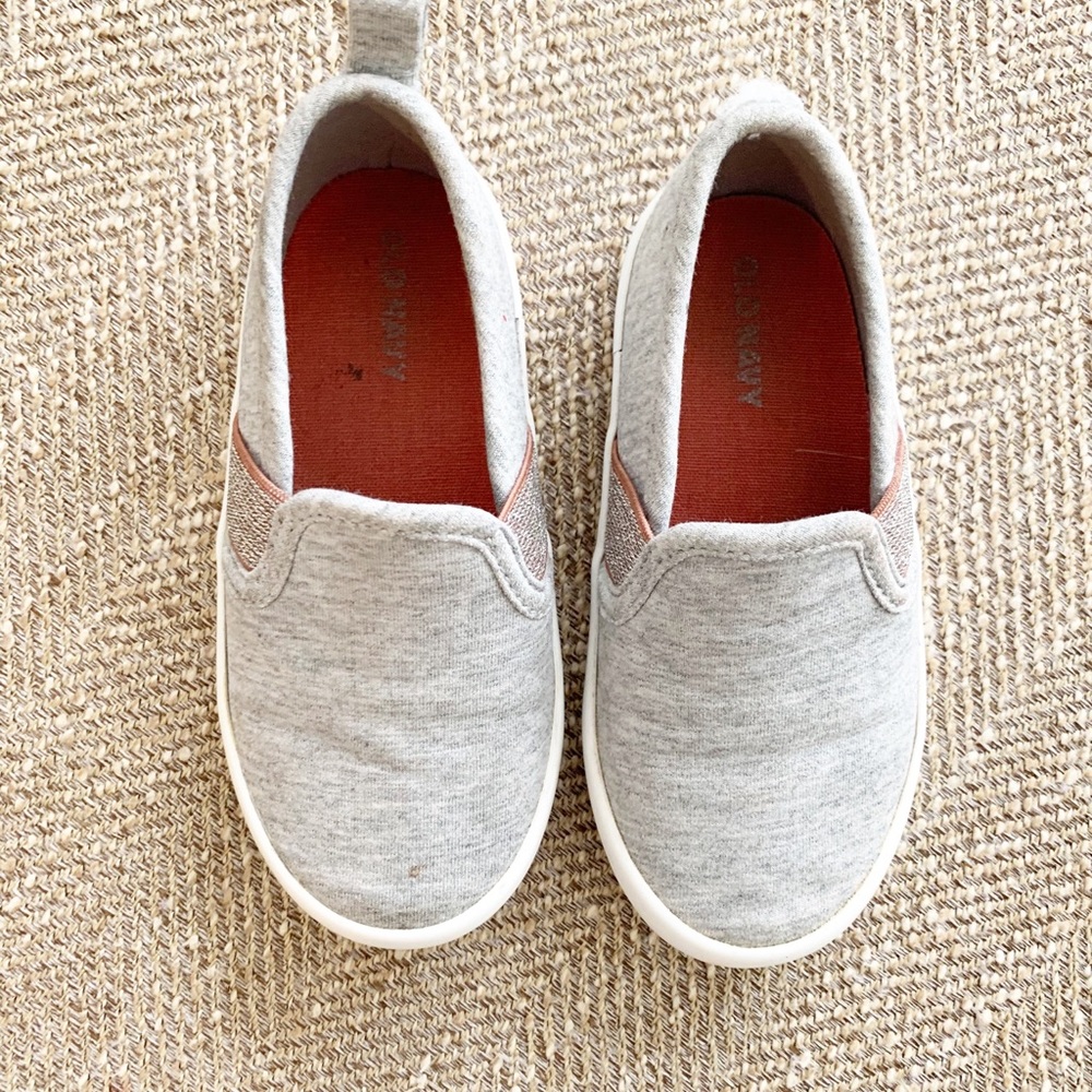 Old Navy gray slip on shoes - Picture 3 of 5